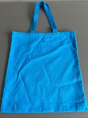 🩵🌊NWT BRIGHT SKY BLUE CANVAS CRAFT TOTE🩵🌊